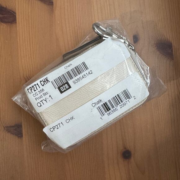 NWT ❤️ Coach Pouch Crossbody Chalk - Picture 8 of 13